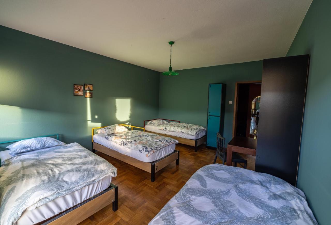 Hostel Prishtina Backpackers 普里什蒂纳 外观 照片